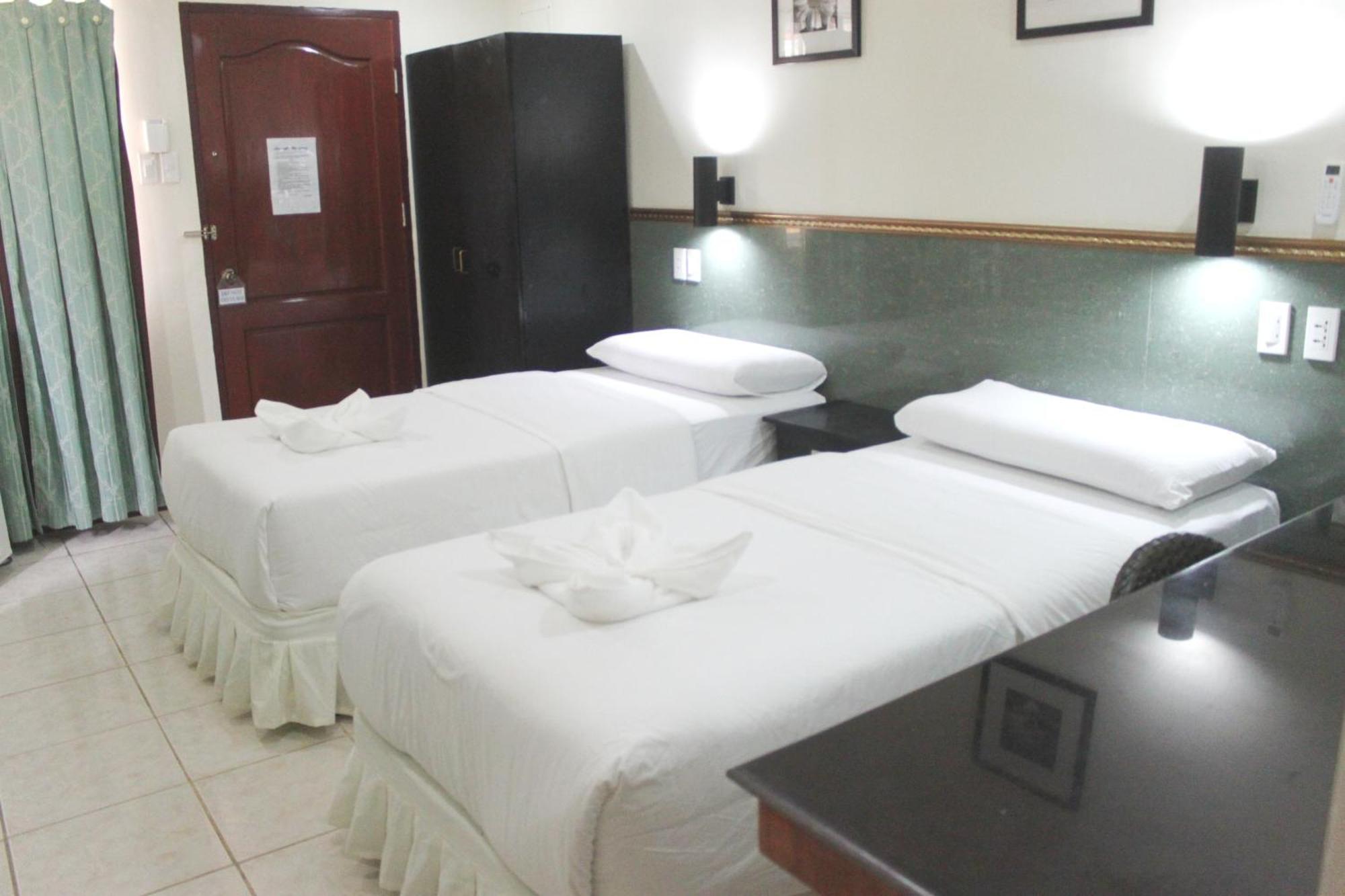 Lost Horizon Beach Dive Resort Bohol Eksteriør bilde